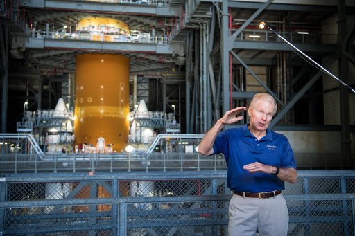 NASA Leadership Tours KSC