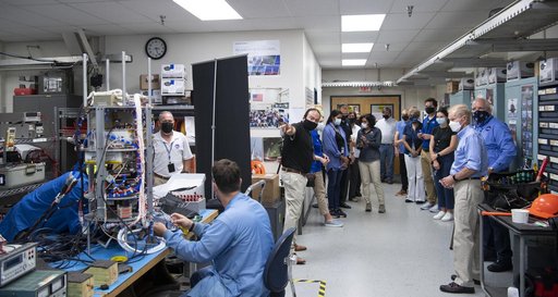 NASA Leadership Tours Wallops Flight Facility