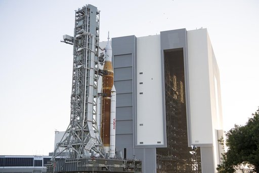 Artemis I First Rollout