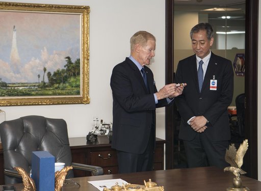 NASA Admin Bill Nelson Meets with Representatives from JAXA