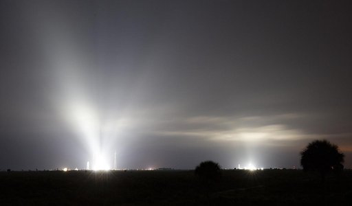 NASA’s SLS and SpaceX’s Falcon 9 at Launch Complex 39A & 39B