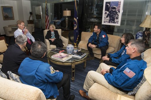 NASA Leadership Meets with NASA’s SpaceX Crew-2 Astronauts