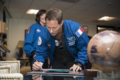 NASA Leadership Meets with NASA’s SpaceX Crew-2 Astronauts