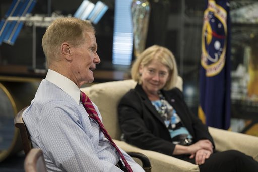 NASA Leadership Meets with NASA’s SpaceX Crew-2 Astronauts