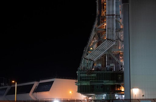 Artemis I Rollout