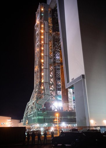 Artemis I Rollout