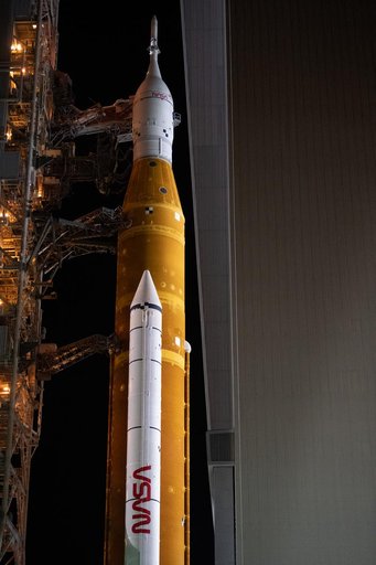 Artemis I Rollout