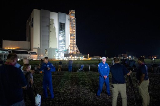 Artemis I Rollout