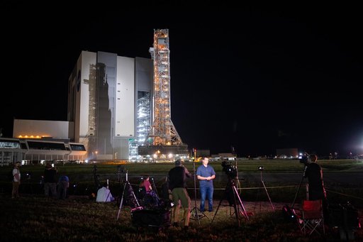 Artemis I Rollout