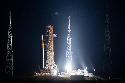 Artemis I Rollout