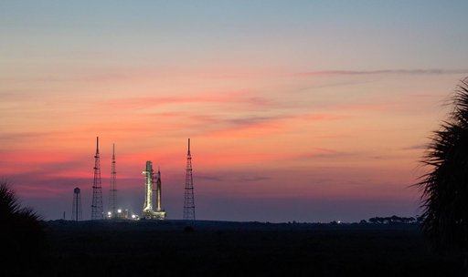 Artemis I Rollout