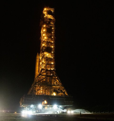 Artemis I Rollout