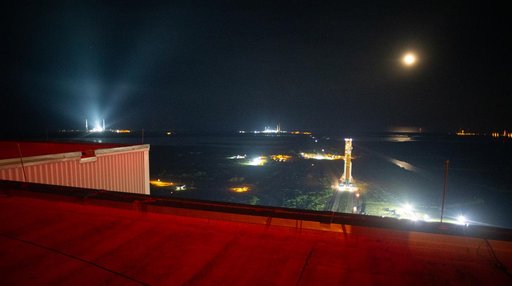 Artemis I  Rollout