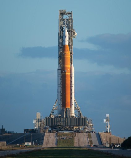 Artemis I Rollout
