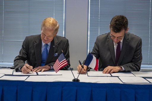 Vice President Harris and French President Macron meet at NASA H