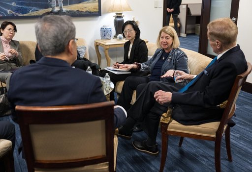 NASA Leadership Meets with Republic of Korea’s Minister of For