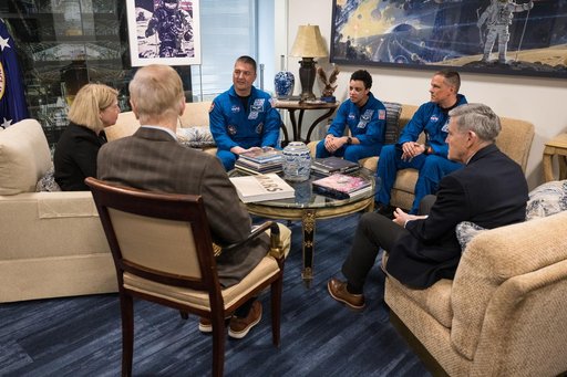 NASA Leadership Meets with NASA’s SpaceX Crew-4 Astronauts