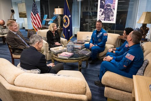 NASA Leadership Meets with NASA’s SpaceX Crew-4 Astronauts