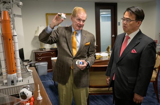 Administrator Meets with Aichi Prefecture Governor Ohmura