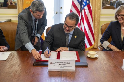 Ecuador Artemis Accords Signing
