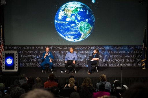 Earth Information Center Student Engagement Event