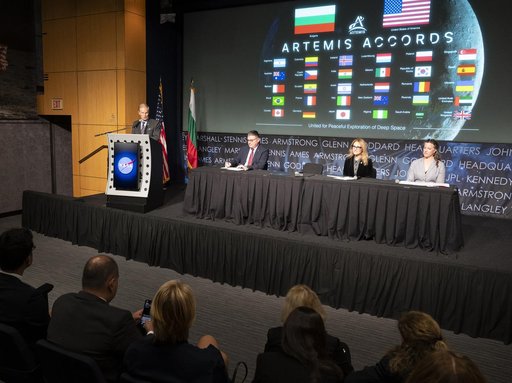 Bulgaria Signs Artemis Accords
