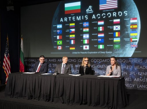Bulgaria Signs Artemis Accords