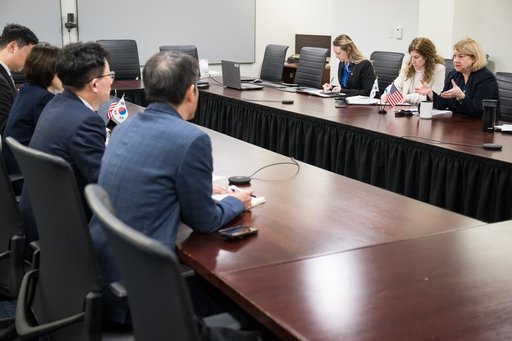 NASA Deputy Admin Meets with Korean Vice Minister for Science an