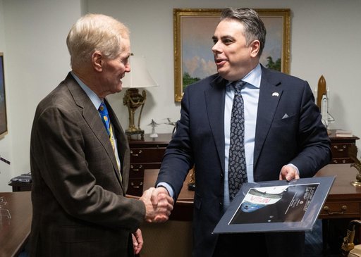 NASA Administrator Meets with Bulgarian Minister of Finance