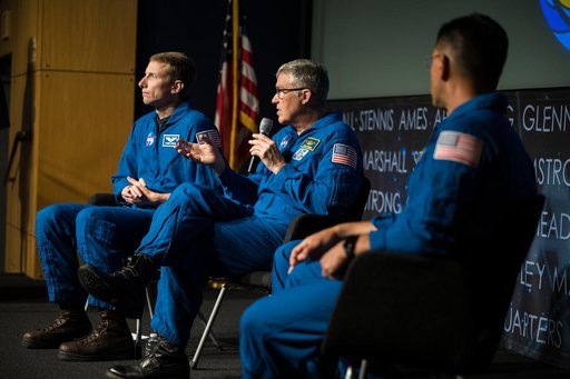 NASA Employee Engagement Event with Crew of Expedition 69