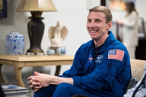 NASA Leadership Meets with Crew of Expedition 69