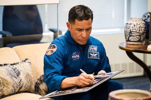 NASA Leadership Meets with Crew of Expedition 69