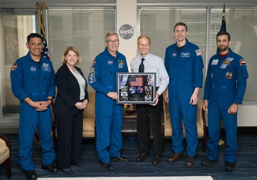 NASA Leadership Meets with Crew of Expedition 69