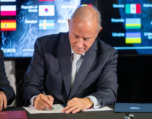 Peru Artemis Accords Signing