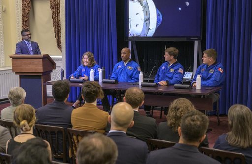 Artemis II Crew White House Staff Briefing
