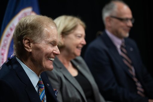 NASA Leadership Speaks with Boeing CFT Crew