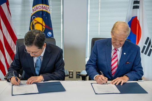 Bilateral Meeting and Joint Statement signing with Korea AeroSpa