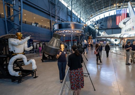 Robonaut 2 on display at NASM