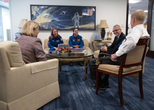 Expediton 70 Astronauts Meet with Agency Leadership