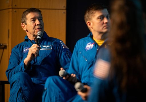 Expedition 71 Astronauts Speak with U.S. Senate Youth Program
