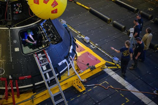NASA Artemis Underway Recovery Test 12