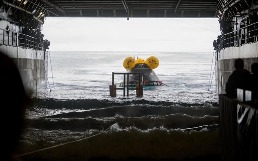 NASA Artemis Underway Recovery Test 12