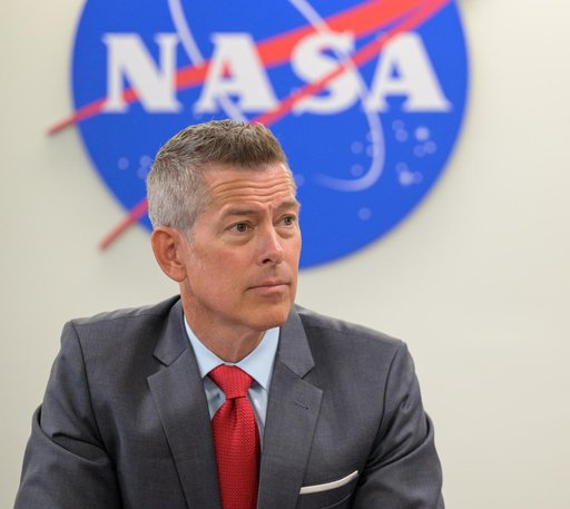 Acting Administrator Sean Duffy Meets with Senior Leadership