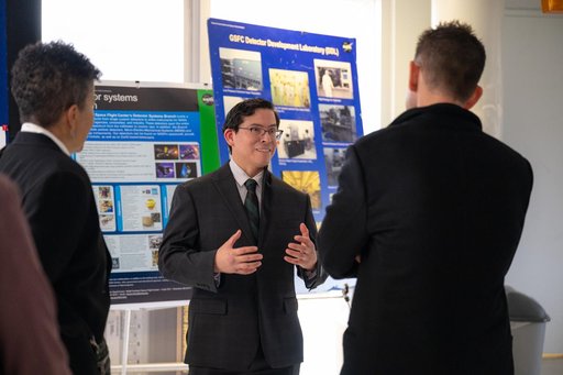 Administrator Isaacman Visits Goddard