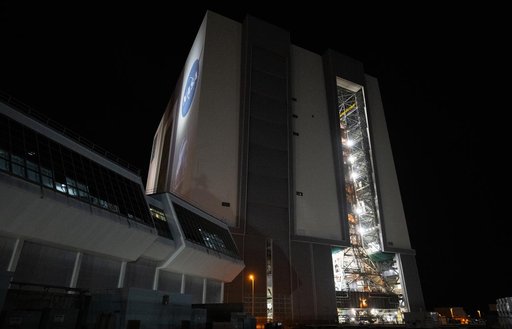 Artemis II Rollout