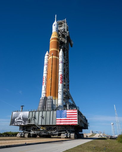 Artemis II Rollout