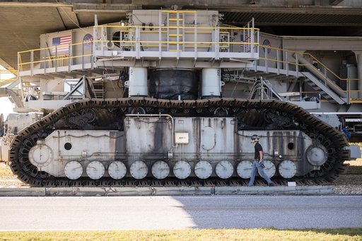 Artemis II Rollout