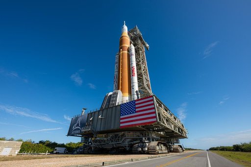 Artemis II rollout