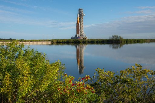 Artemis II rollout
