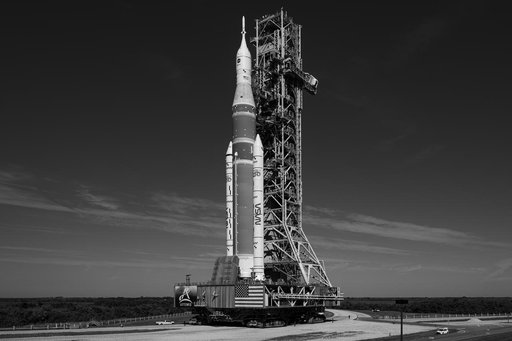 Artemis II rollout